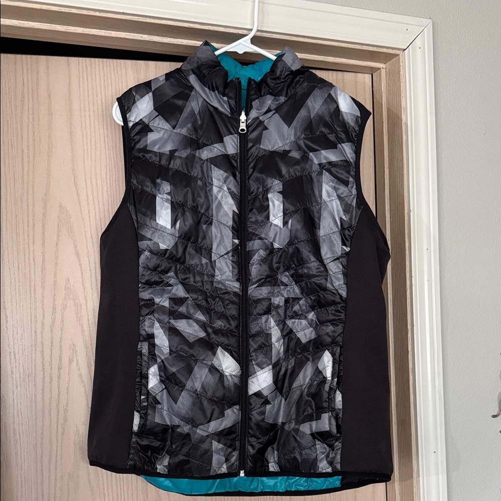 Reversible Geometric Black, and Teal Vest XL
